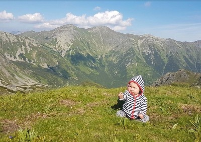 Důležitým benefitem pro dítě je budování pozitivního vztahu k pohybu a k přírodě.