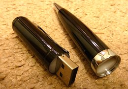 Tužka s vestavěným USB flash diskem